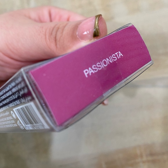 Huda beauty Demi matte cream lipstick gloss nib - Picture 5 of 7